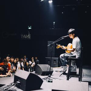 杨钰莹双乳被吸浑身颤抖
